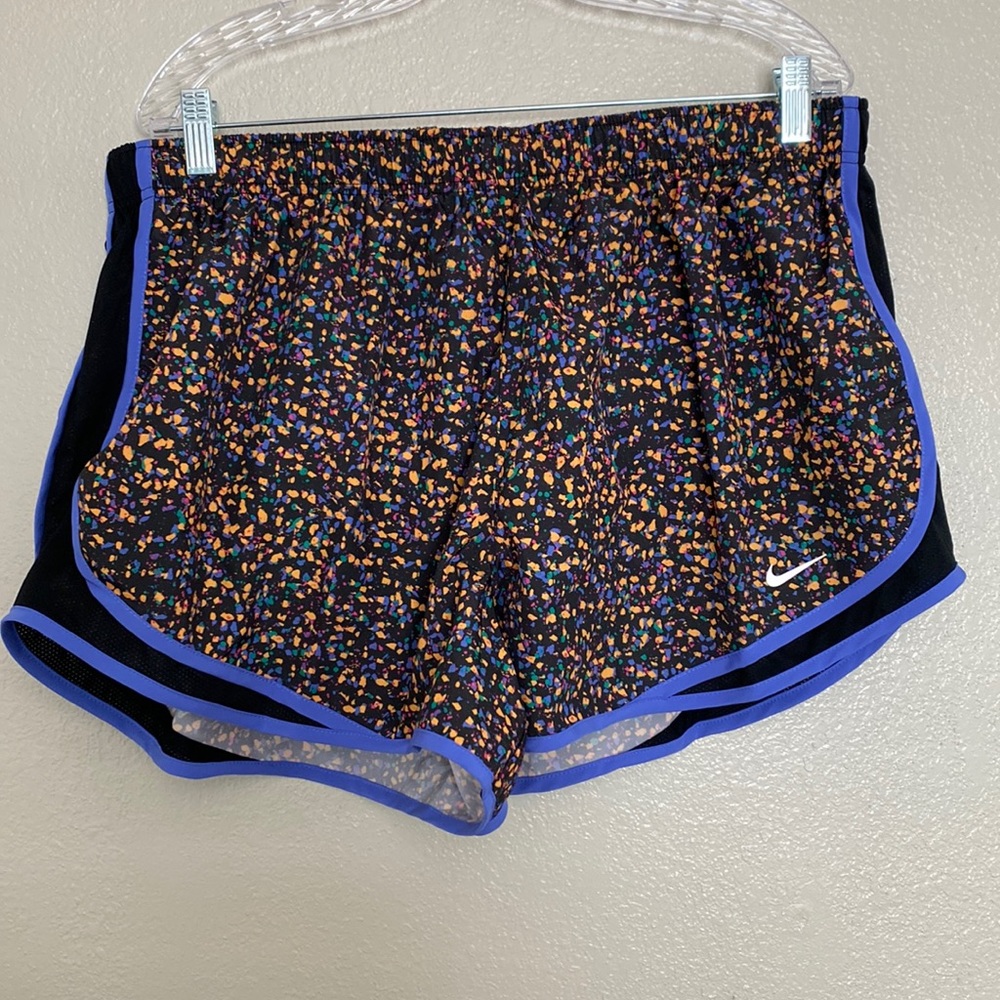 Nike Standard Fit Running Shorts 1X